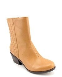 B. Makowsky Hark Tan Leather Fashion Ankle Boots
