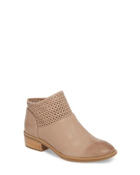 Comfortiva Caileen Bootie