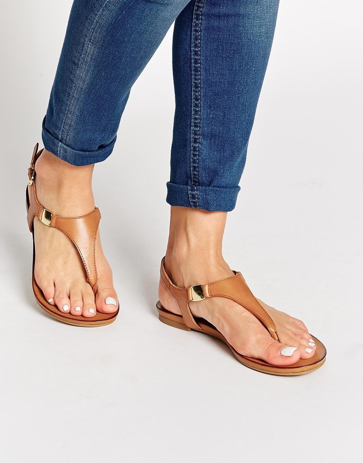 Aldo Bellia Tan Leather Thong Flat Sandals Where to buy & how to wear