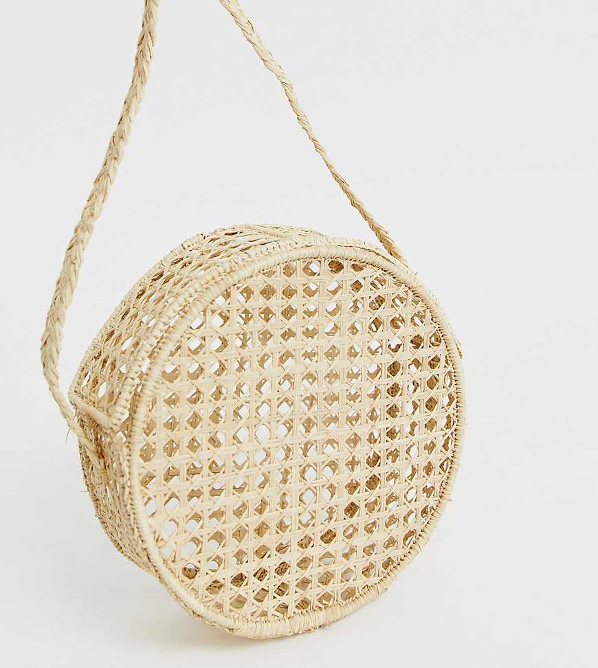 round raffia crossbody bag