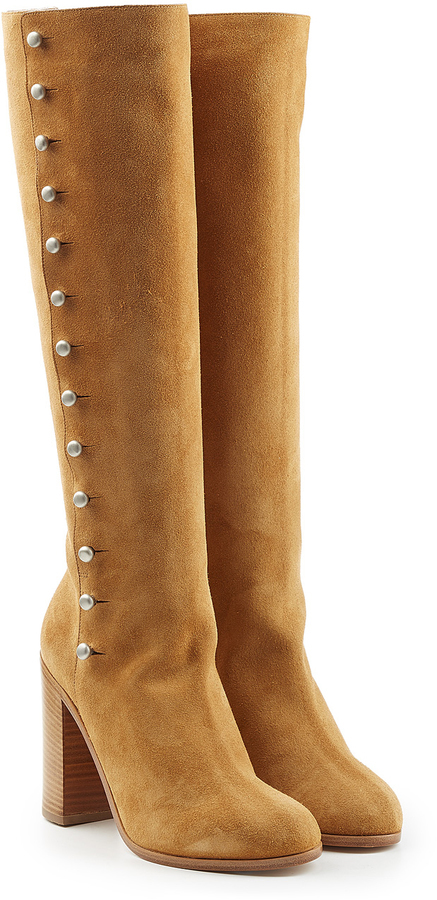 boots with buttons