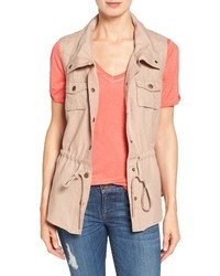 KUT from the Kloth Michi Linen Snap Front Vest