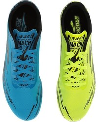 spikeless running shoes