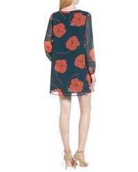 Cupcakes And Cashmere Sybella Floral Shift Dress