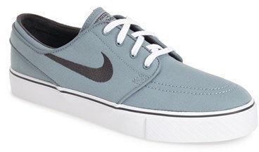 tenis nike grises