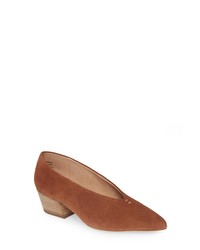 Seychelles Compelling Pointed Toe Pump