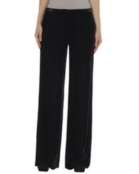 Vertical Striped Pajama Pants Outfits For Women (5 ideas & outfits)