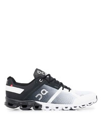 ON Running Cloudflow Low Top Sneakers