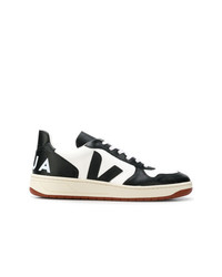 Veja Low Top Sneakers