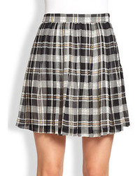 White and Black Plaid Skater Skirt Outfits (1 ideas & outfits) | Lookastic