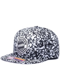 FAN INK Whiteblack Bayern Munich Notebook Snapback Hat