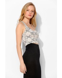 Silence & Noise Silence Noise Printed Plunging V Cropped Top