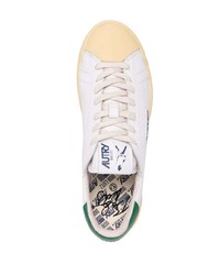 AUTRY Logo Patch Low Top Sneakers