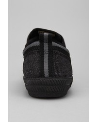 Urban Outfitters Volley International Sneaker