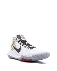 Nike Kyrie 3 Sneakers