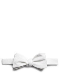 White Bow-tie