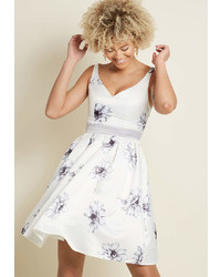 ModCloth Live For The Spotlight Fit And Flare Dress In Floral In 4x Sleeveless Fit Flare Knee Length