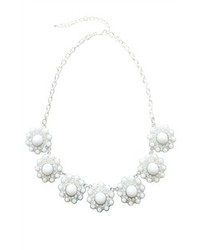 Ily Couture White Lia Flower Necklace