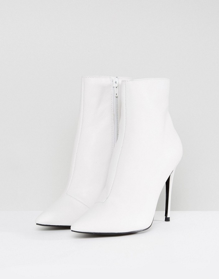 White ankle discount boots kurt geiger