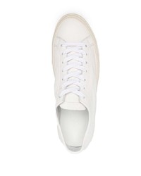 Closed Lace Fastening Flat Sole Sneakers