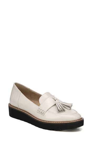 Naturalizer august hot sale platform loafers