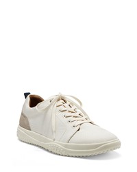 Vince Camuto Haben Woven Low Top Sneaker