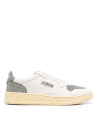 AUTRY Logo Patch Low Top Sneakers