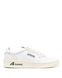 AUTRY Logo Patch Low Top Sneakers