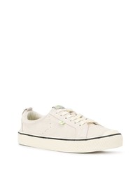 Cariuma Oca Low Stripe Off White Suede Sneaker