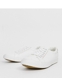 New Look Wide Fit Scallop Detail Trainer In White