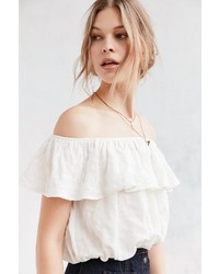 Kimchi & Blue Kimchi Blue Ruffle Off The Shoulder Cropped Top