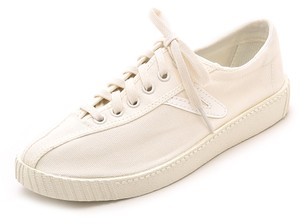 Tretorn Nylite Canvas Sneakers | Where to buy & how to wear