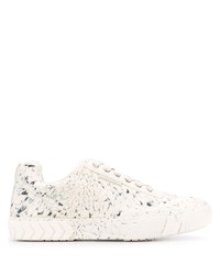 Both Textured Style Sneakers