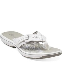 Clarks Breeze Eloie White Synthetic Thong Sandals