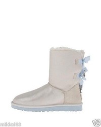 UGG Australia Bailey Bow I Do Boots White Sz 6 8 New